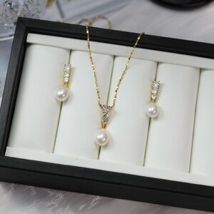 Elegant Triple Diamond Gold Freshwater Pearl Jewelry Set